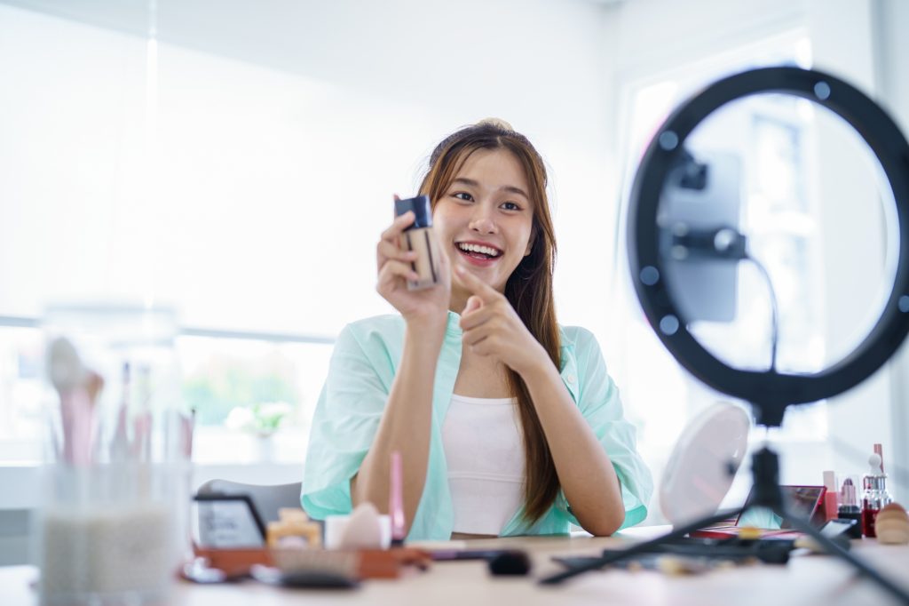 Premier influencer marketing agency in Dubai managing social media influencer campaigns in UAE