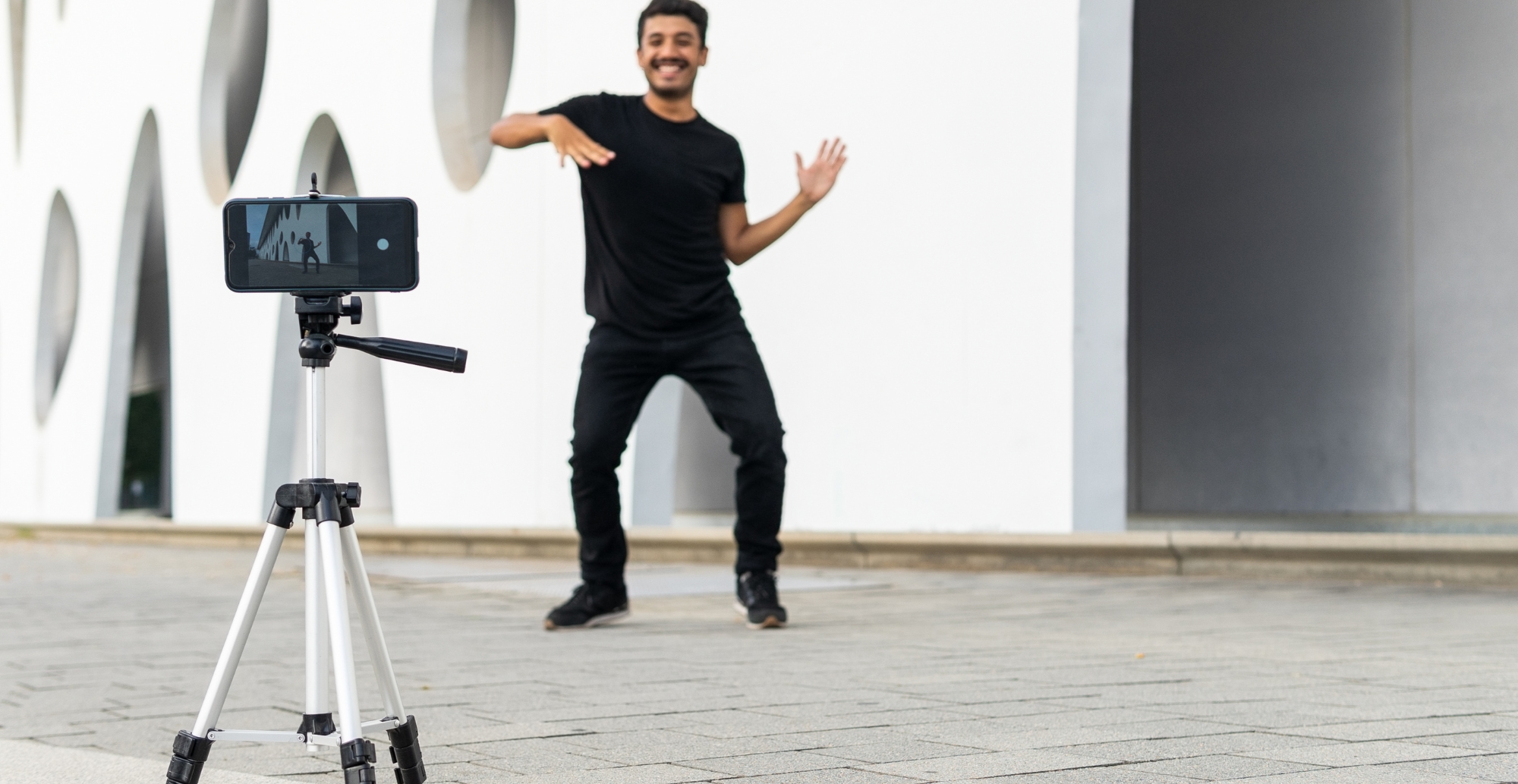 professional influencer marketing uae dubai